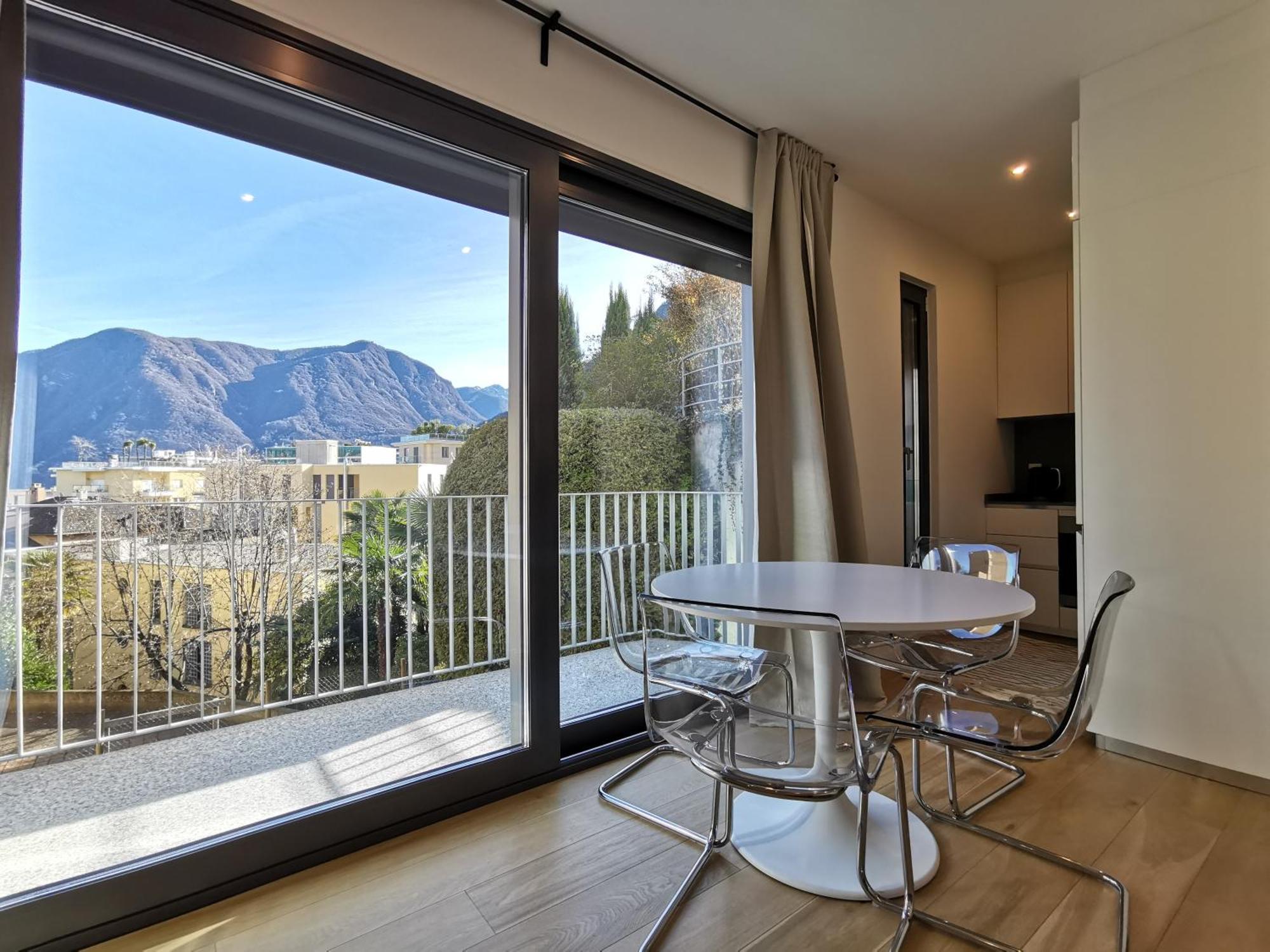 Experience The Loft! Loft 18, Downtown, Near The Lake Free Parking Available Apartment Lugano Exterior photo